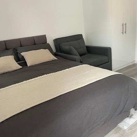 Studio Flat Private Shower Wc And Kitchenette London Exteriör bild